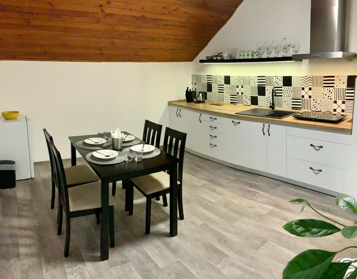 V Podkrovi * Hostinne (Hradec Kralove)
